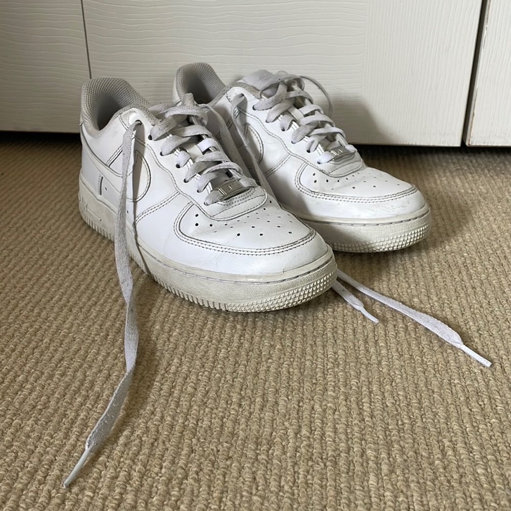 Nike Air Force ones white size 7.5 women’s